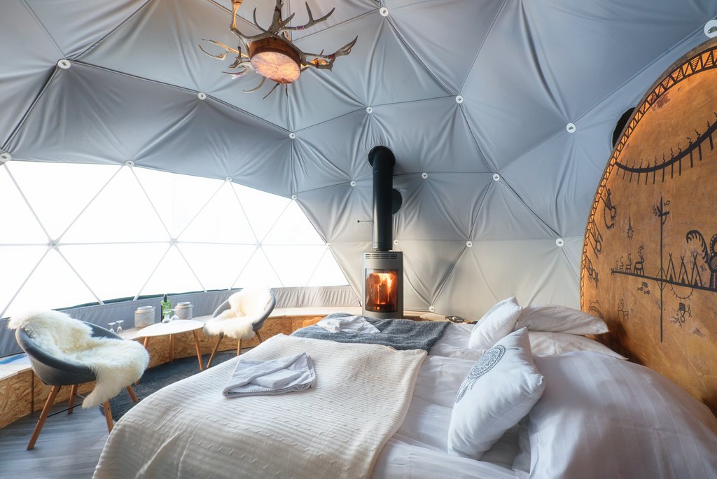 Jeris-Aurora-Domes-1