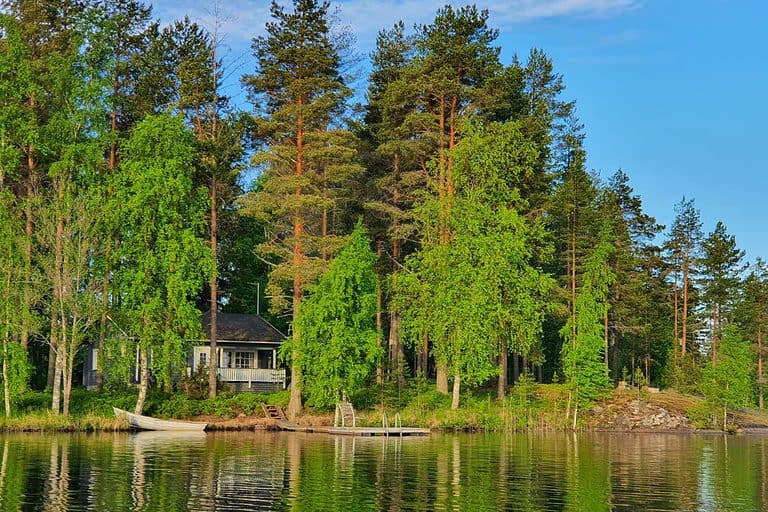 mokki-kallio-jarvi-2-2-768x512