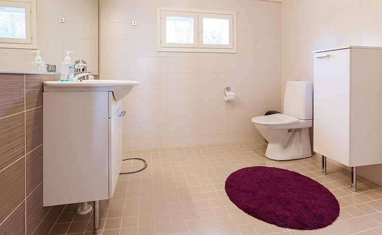 oskari_ylapohja_wc