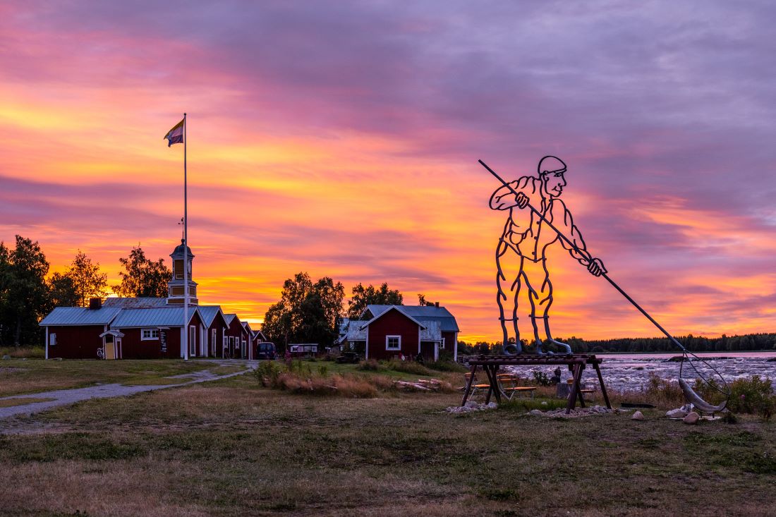 Kukkolaforsen-summer-culture-village