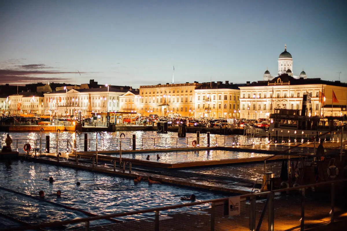 Finland_Helsinki_AllasSeaPool_people_highres_byJuliaKivela__MG_4316