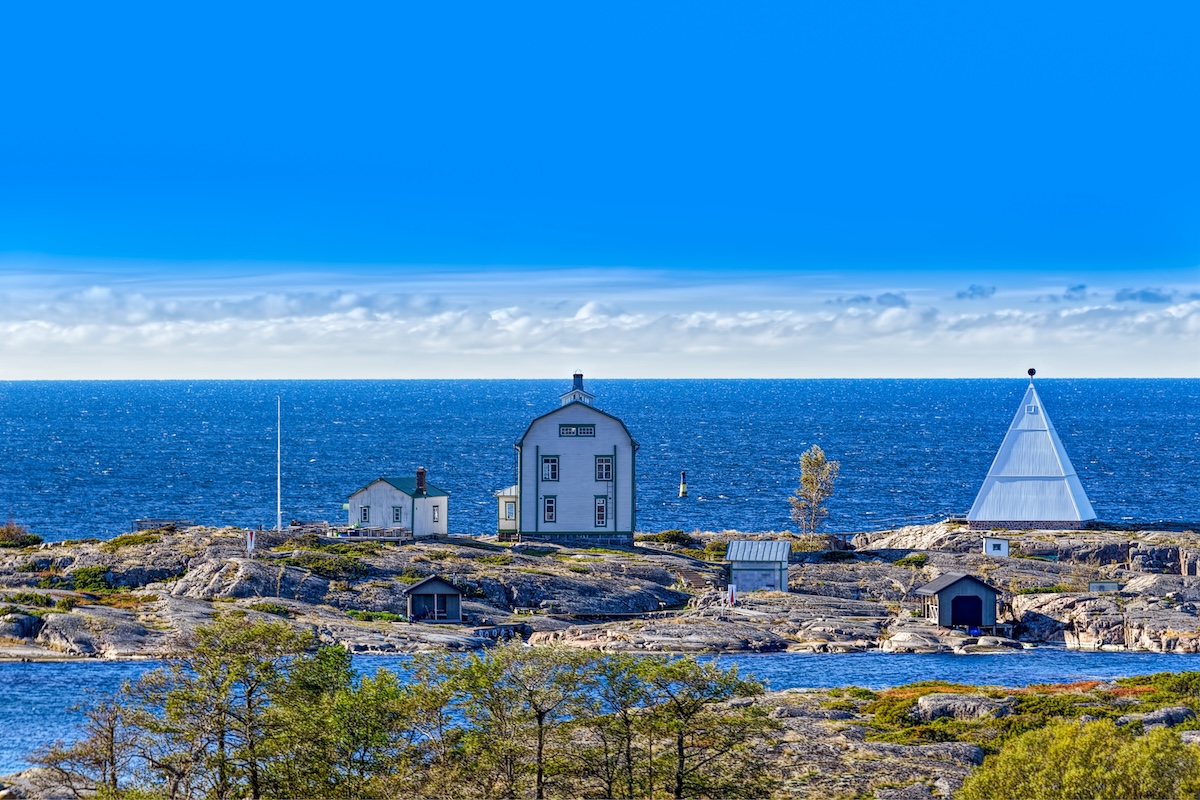 Kobba Klintar, an old pilot station in Aland archipelago with cafe and museum.
aland, islands, finland, archipelago, aland archipelago, cafe, pilot station, horizon, spectacular, popular destination, kobba klintar, aland islands, house, baltic sea, tourism, sea, vacation, rocky islands, scandinavia, nordic, museum, cottage, destination, tourist route, summer, building, klintar, panoramic view, seascape, europe