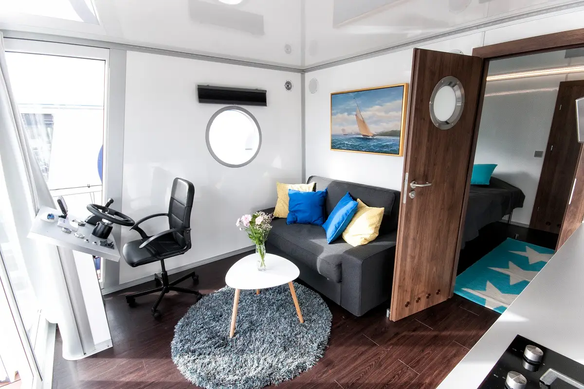 Luxe houseboat in Heinola