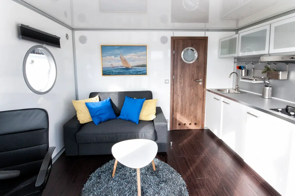 Luxe houseboat in Heinola