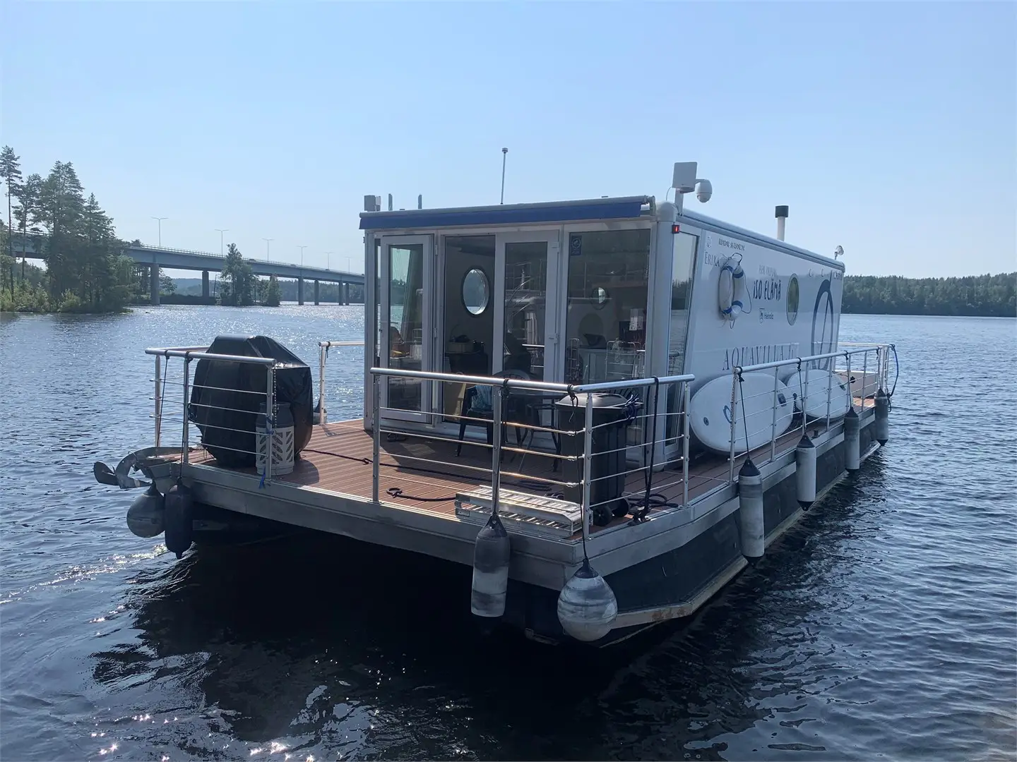 Luxe Spa houseboat in Heinola